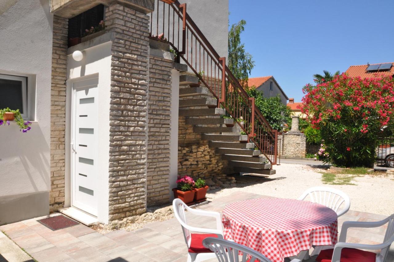 Apartments Natasa Pula Ngoại thất bức ảnh