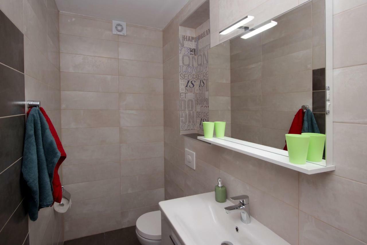 Apartments Natasa Pula Ngoại thất bức ảnh