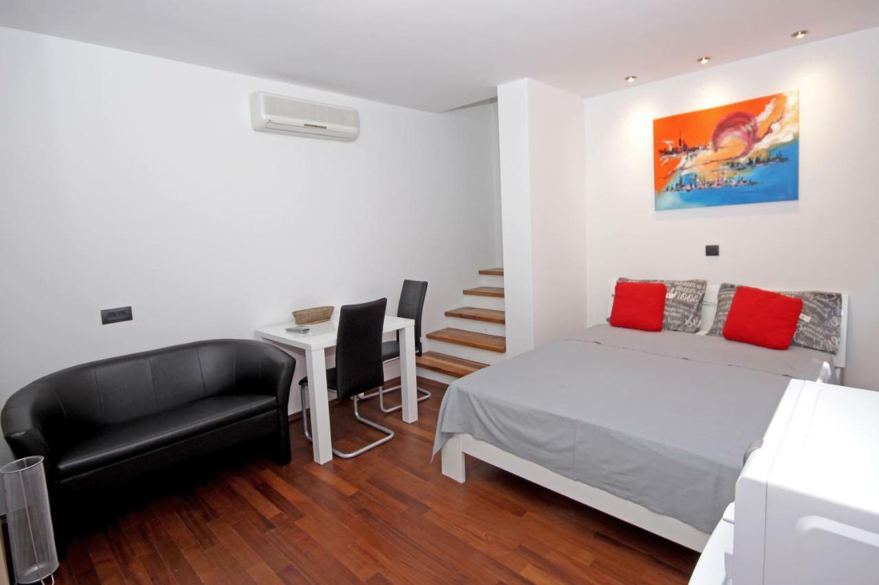 Apartments Natasa Pula Ngoại thất bức ảnh